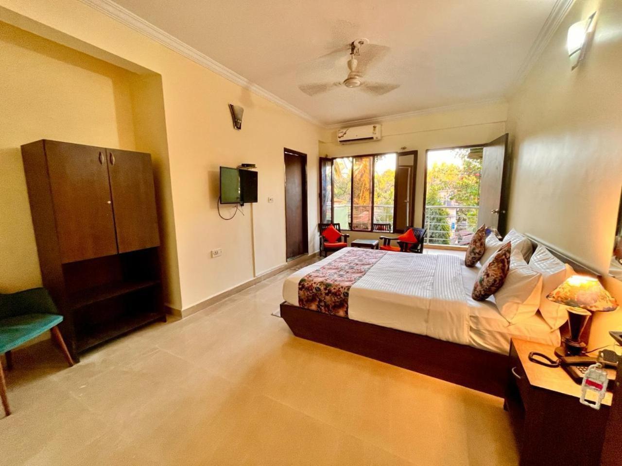 Shivam Classy & - 1 Km From Beach Hotel 4*